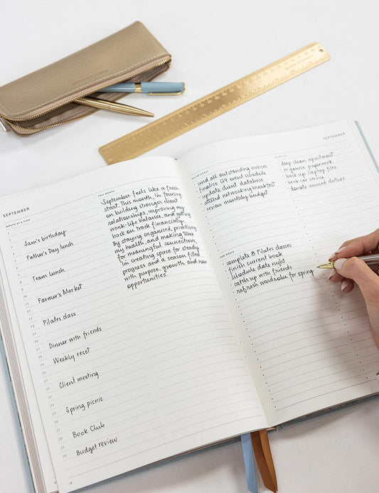 2027 A4 Weekly Desktop Planner - Belvedere