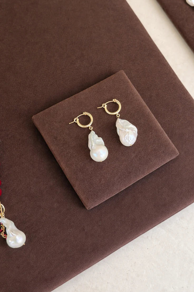 zoru - Baroque Pearl Gold Filled Hoop