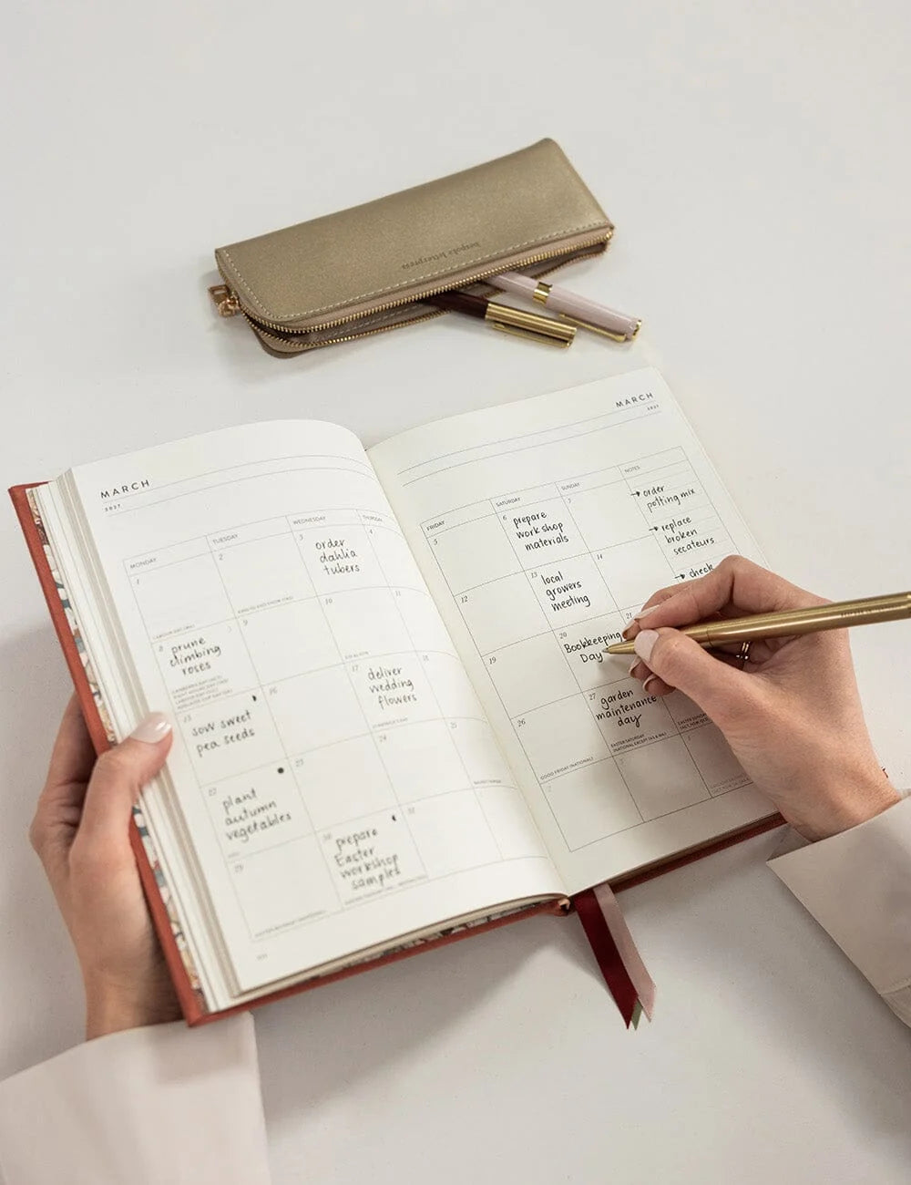 2027 Weekly Desktop Planner