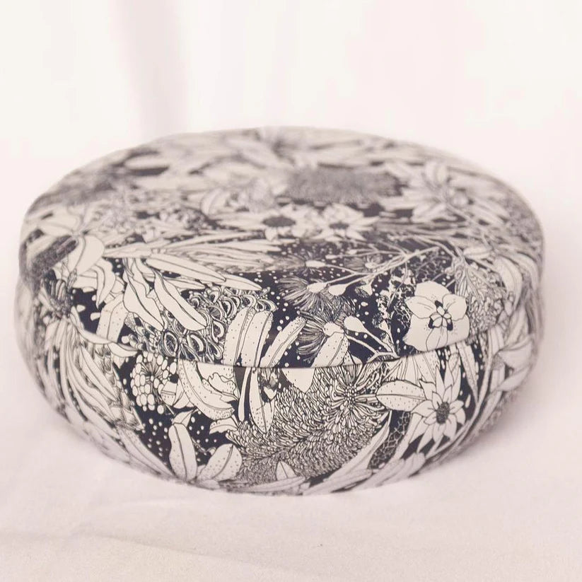 Blushing Ivy  Candle Tins